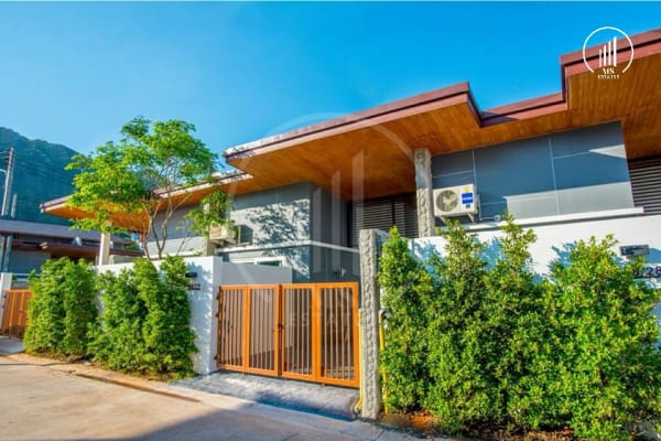 Image of Hide Away at Bypass Village - HRMP1484