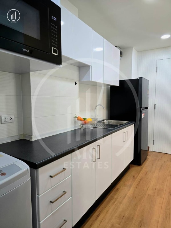 Main image of The Royal Place - CSMP2333