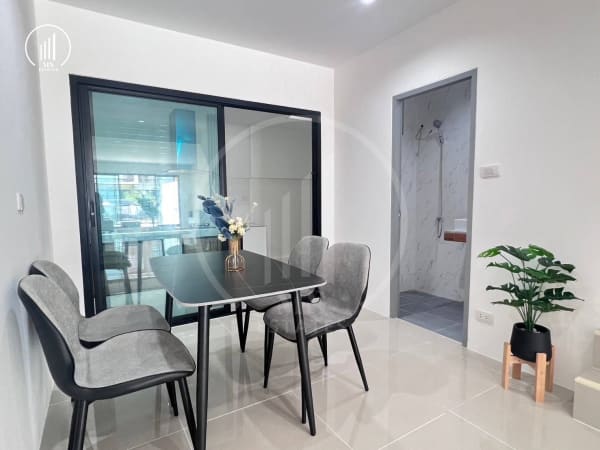 Image of Golden Ville 5  - HSMP1699