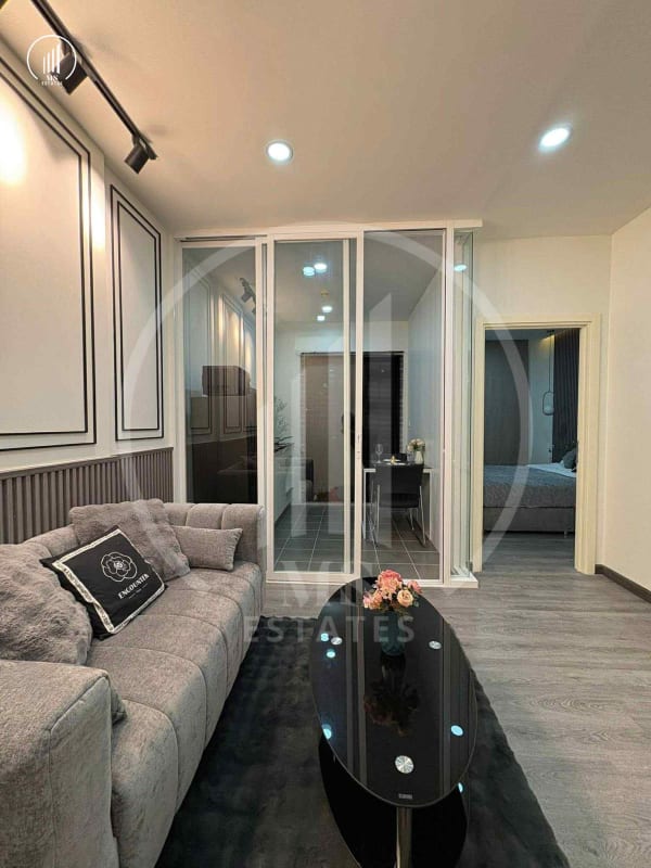 Main image of The Best Uptown condominium - CRMP3005