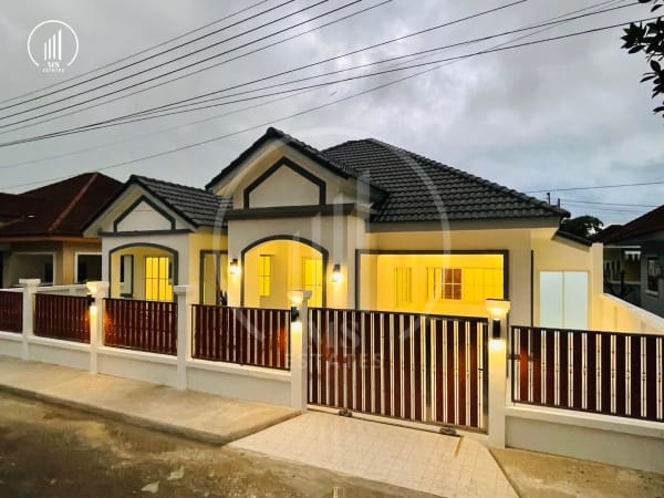 Image of  Renovated single-story home. - HSWC1902