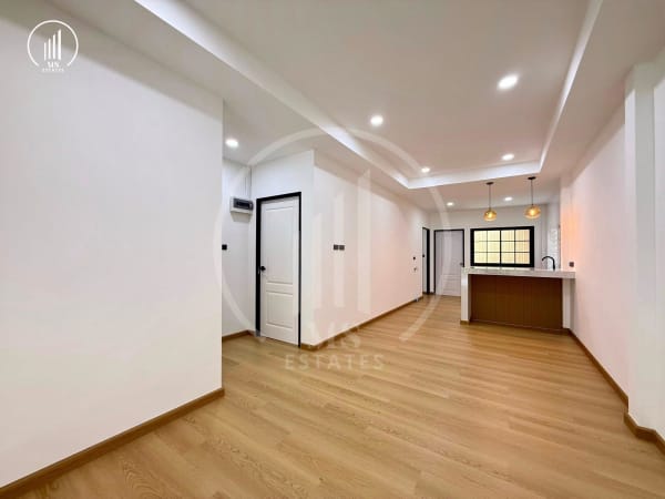 Main image of House for Sale! Soi Thep Anusorn 6, Wichit - HRWC2796