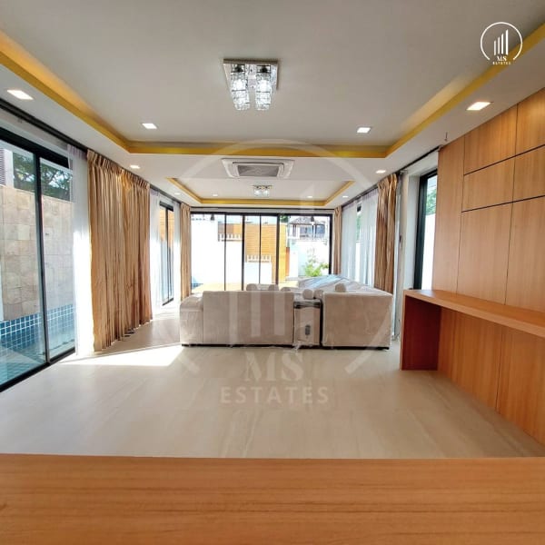 Main image of Modern Oasis Pool Villa In Chalong - VSCL1460