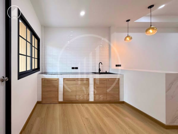 Main image of House for Sale! Soi Thep Anusorn 6, Wichit - HRWC2796