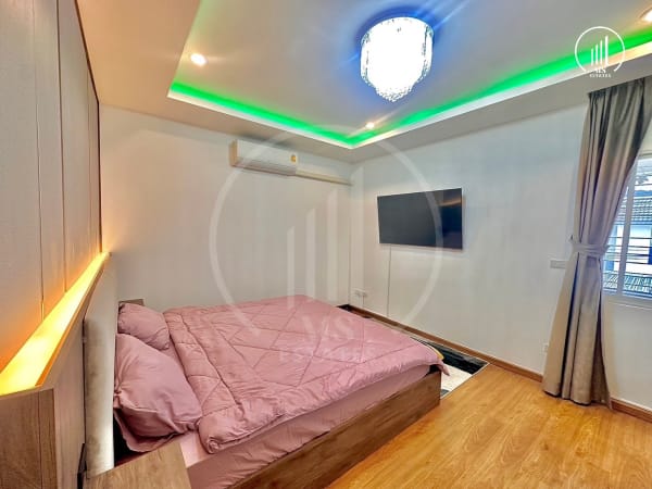 Image of House Luxuriously near IKEA  - HRMP1541