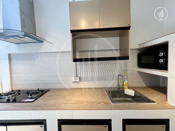 Image of The Rich Palai - HRCL1537