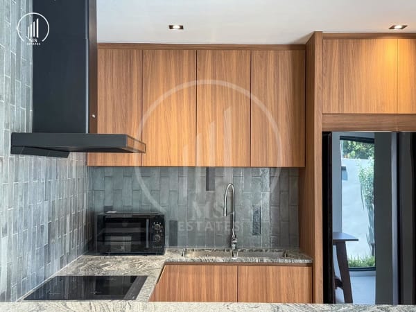 Image of Newly completed pool villa - VRCL2328