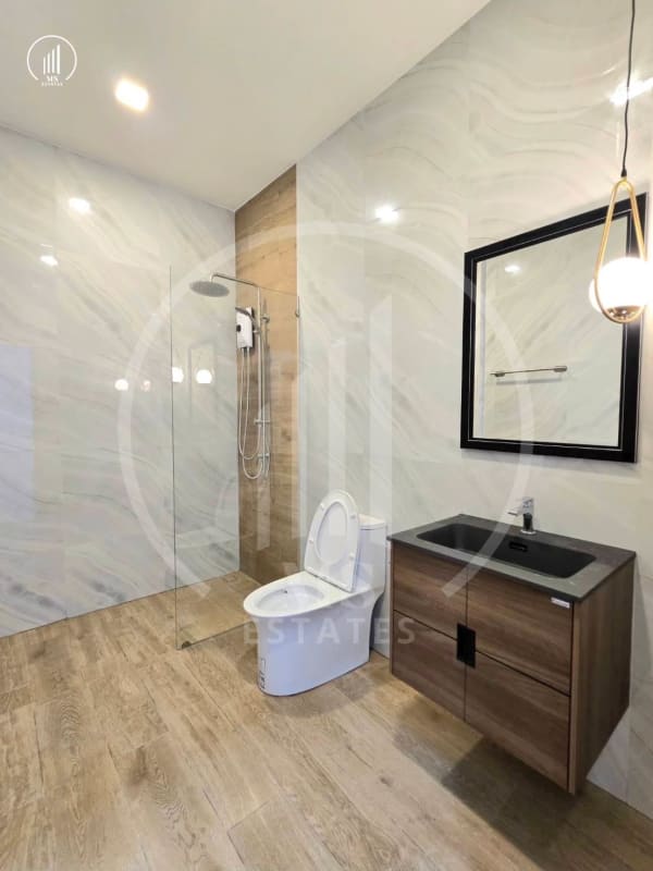 Main image of House for Sale in Soi Kiatisin 1 - HSMP1875