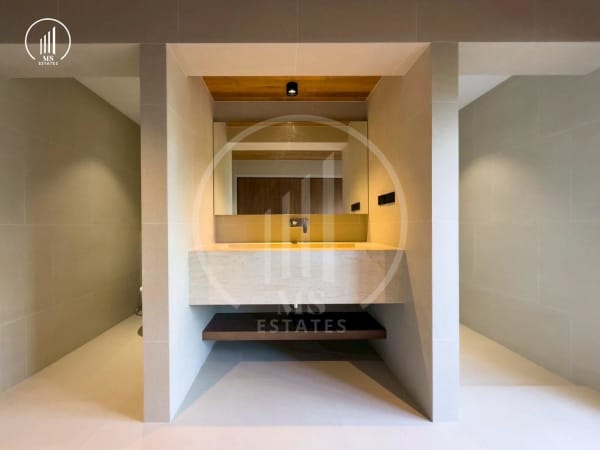 Image of Luxury Lakefront Pool Villa ,  Chalong - VRCL3046