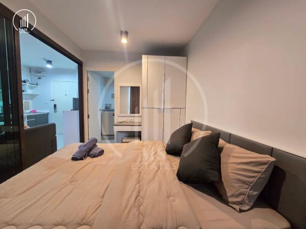 Main image of Zcape 3 - CRMP2809