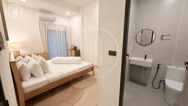 Main image of Srisuchart 5 - HSMP2996