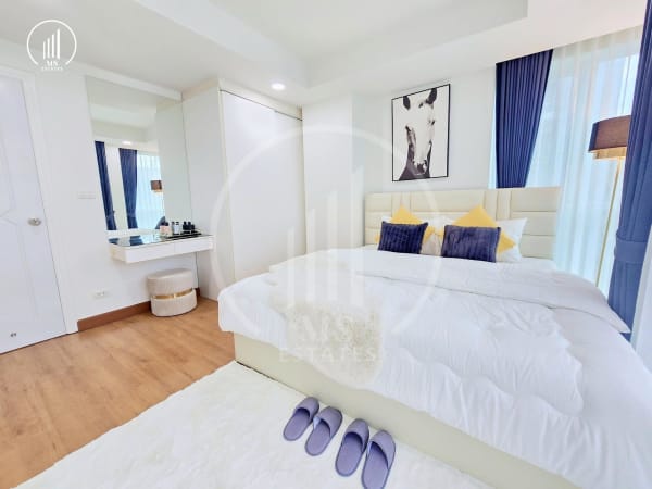 Image of The Royal Place Condominium - CSMP2855