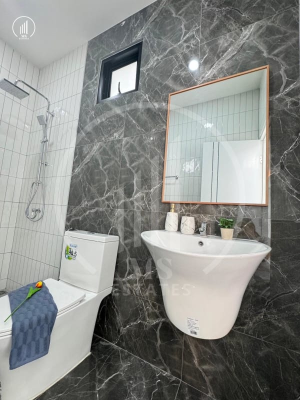 Main image of Thinawut Village - HSCL2718