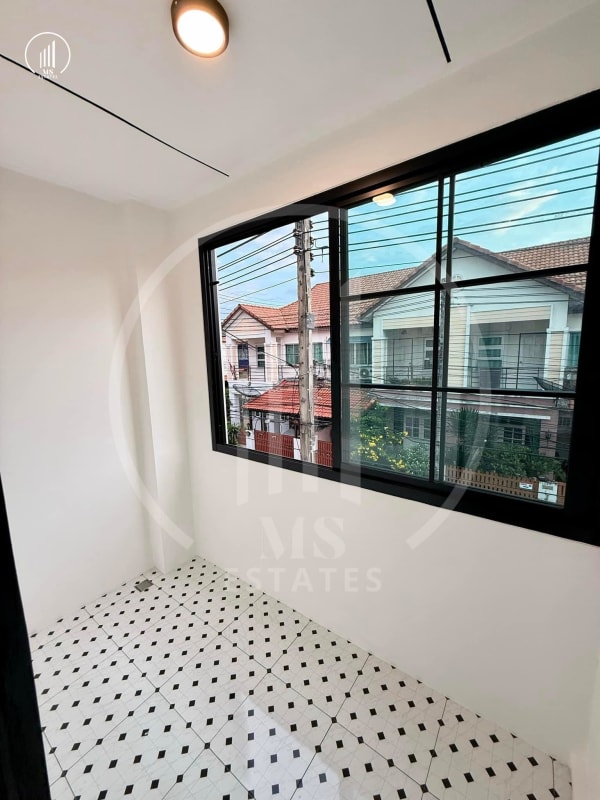 Main image of Panason City Thepanusorn - HSWC2137