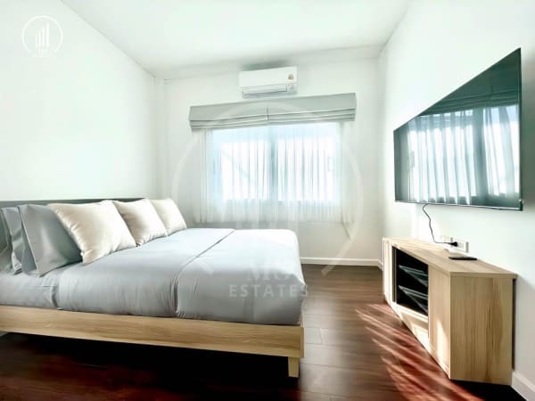 Main image of 88 Land & Houses - HRKK2004