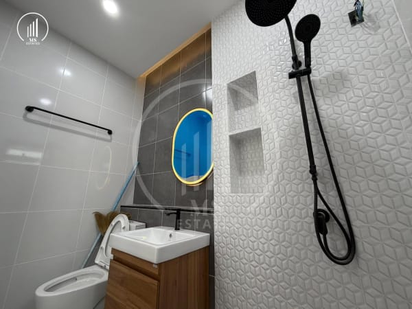 Image of Maneekram , Chalong - HSCL3131