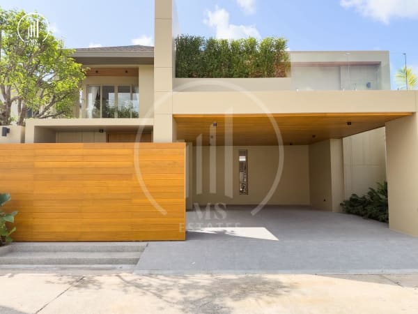 Image of Luxury Lakefront Pool Villa ,  Chalong - VRCL3046