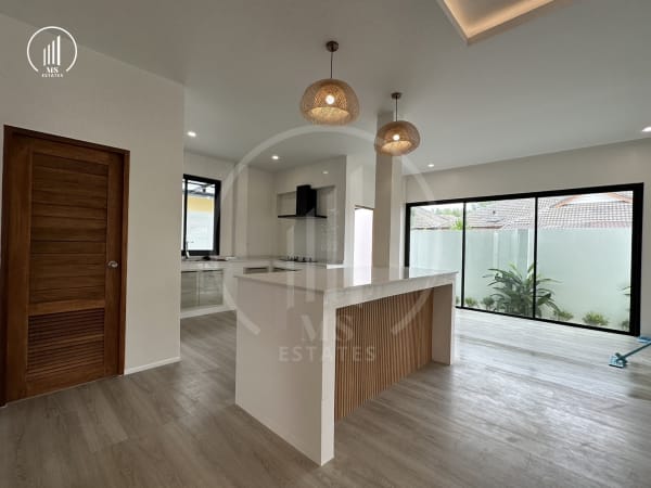 Image of Suriyaporn Place - HSCL1821