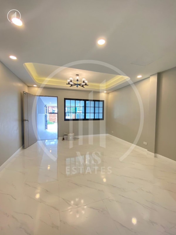 Main image of Saphan Hin Village , Soi 3 - HSMP2631