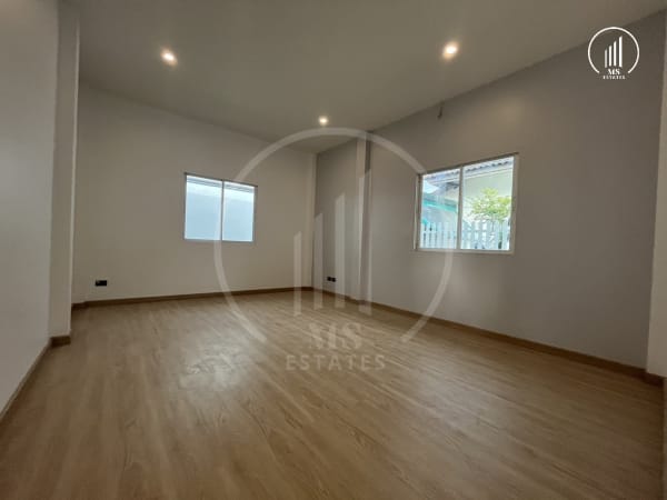 Main image of Sinsuk Thani Village - HSTL1445