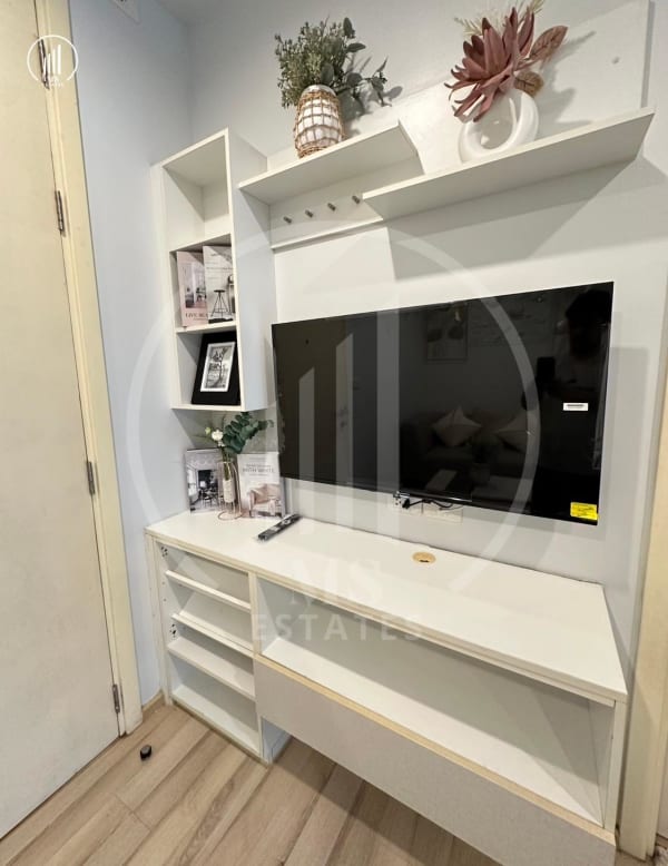 Main image of The Best Uptown condominium - CRMP2205