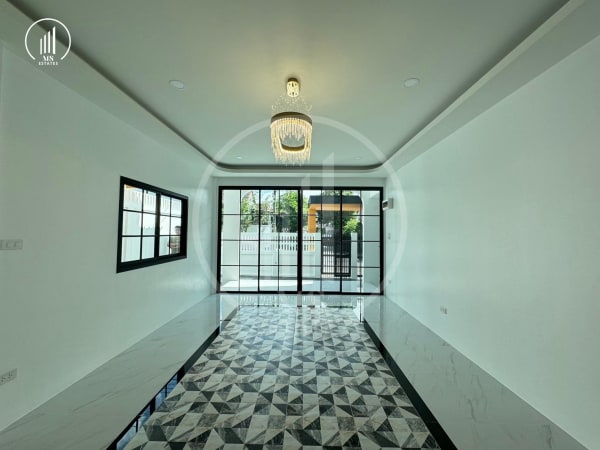 Main image of Thinawut Village - HSCL2718