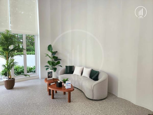 Main image of Phyll Condominium - CRMP1342