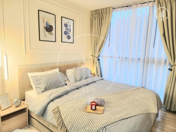 Main image of The Base Height  - CSMP1300