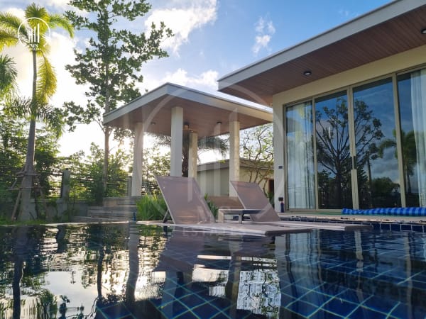 Image of Alisha Forest Thalang - VSTL1603