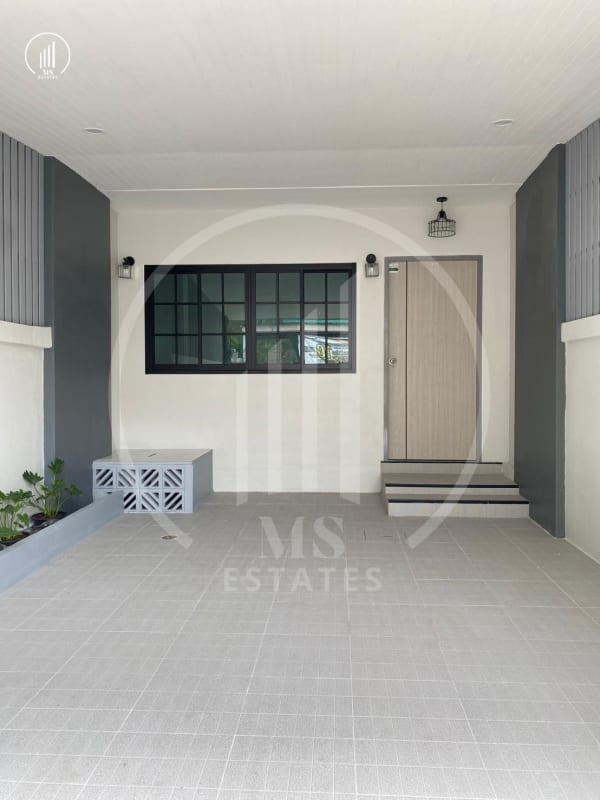 Main image of Saphan Hin Village , Soi 3 - HSMP2631