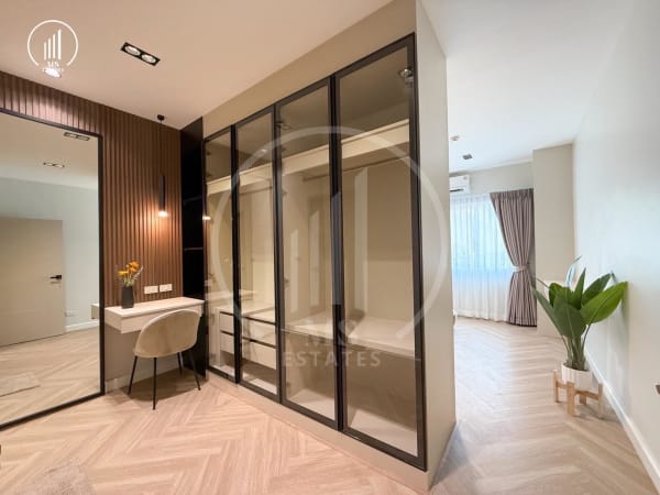 Main image of Phanason The Green Place - CSMP2407