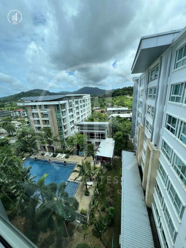 Image of Royal Place Condominium - CRMP2883