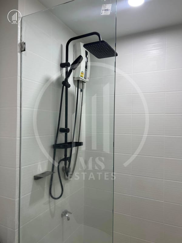 Main image of Royal Place Condominium - CSMP2250