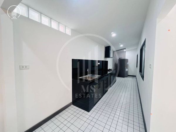 Main image of Si Suchat 3 Village - HSMP1909