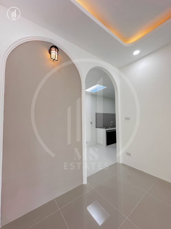 Image of Irrawaddy Village - HSMP1620