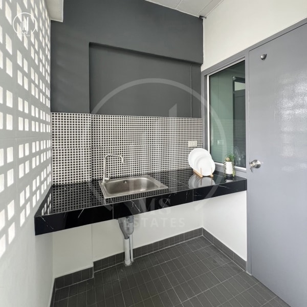 Image of Keha Baan Pon - CSTL1817