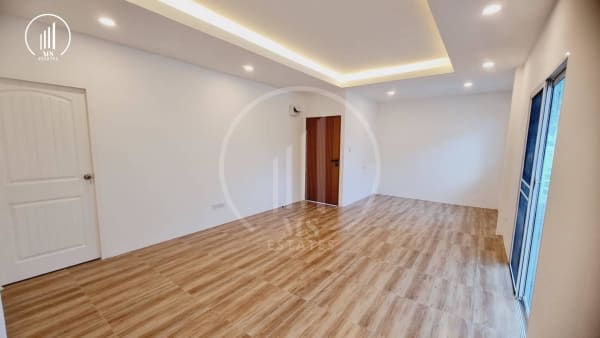 Main image of Tinwuthit 3 village - HSCL2113