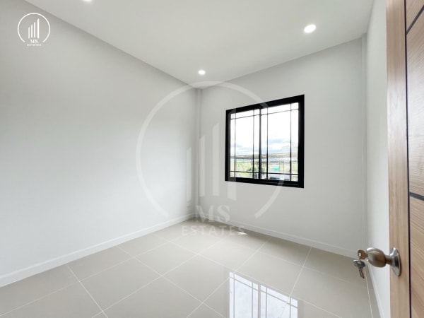 Main image of Minimalist-style house , Soi Pracharuamjai (Bo Rae) - HSWC2447