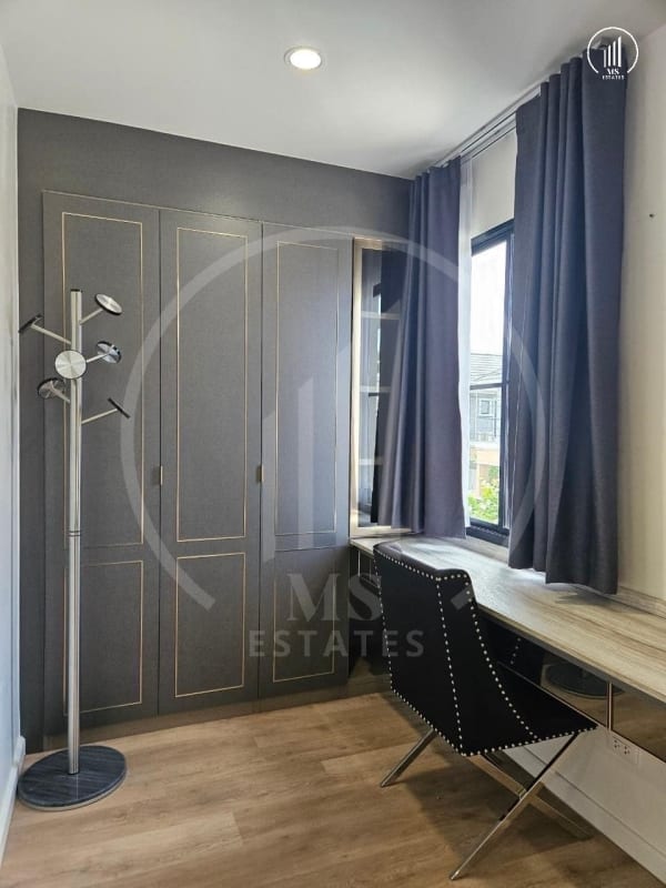 Image of Crown Estate - HSKK1533