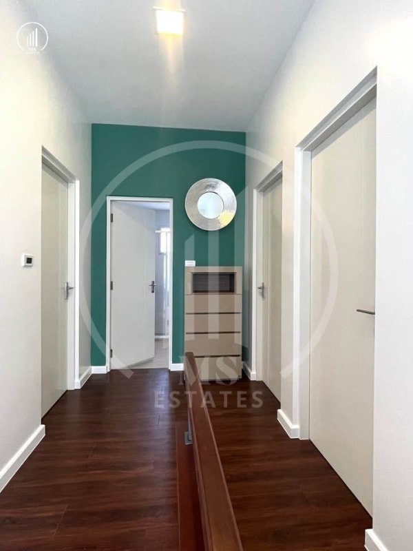 Main image of 88 Land & Houses - HRKK2004