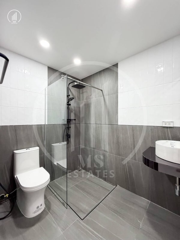 Main image of Maneekram Jomthong Village, Chalong - HSCL2792