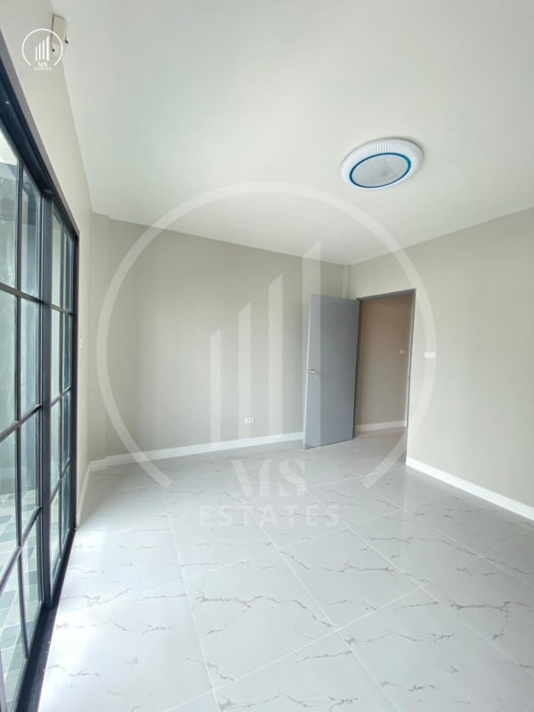 Main image of Saphan Hin Village , Soi 3 - HSMP2631