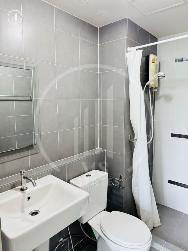 Image of D Condo Mine - CRKT3174