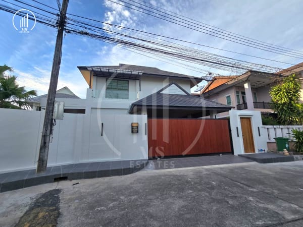 Main image of Stunning Two-Story Detached House - VSCL2044