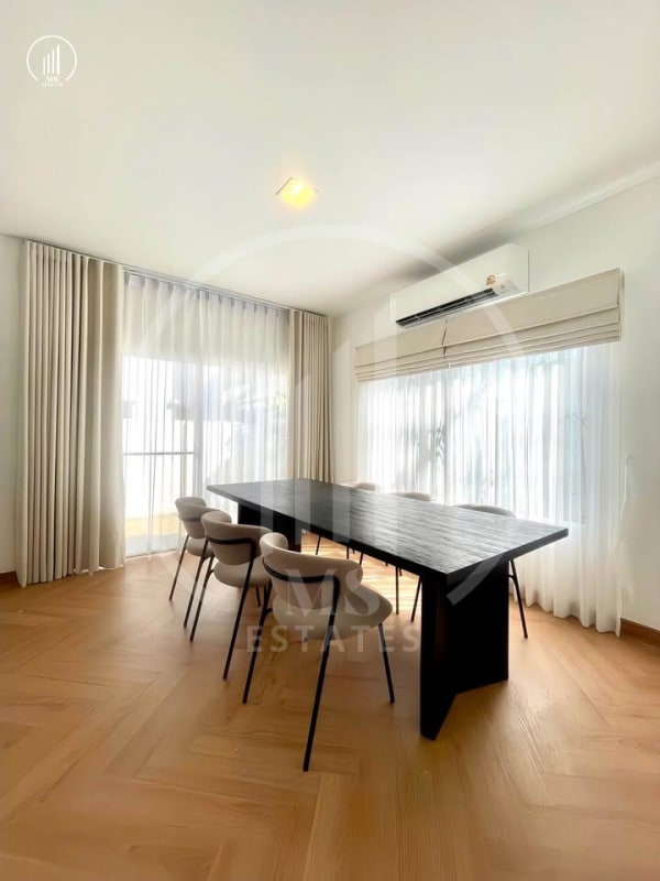 Main image of 88 Land & Houses - HRKK2004