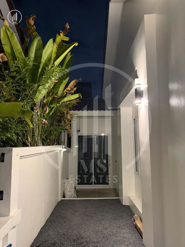 Image of Srisuchat 2 - HRMP3093