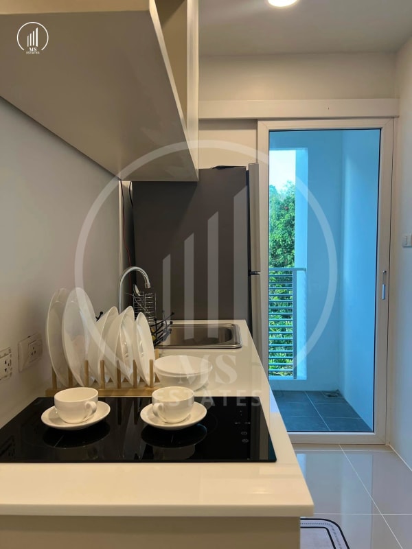 Main image of Royal Place Condominium - CSMP2250