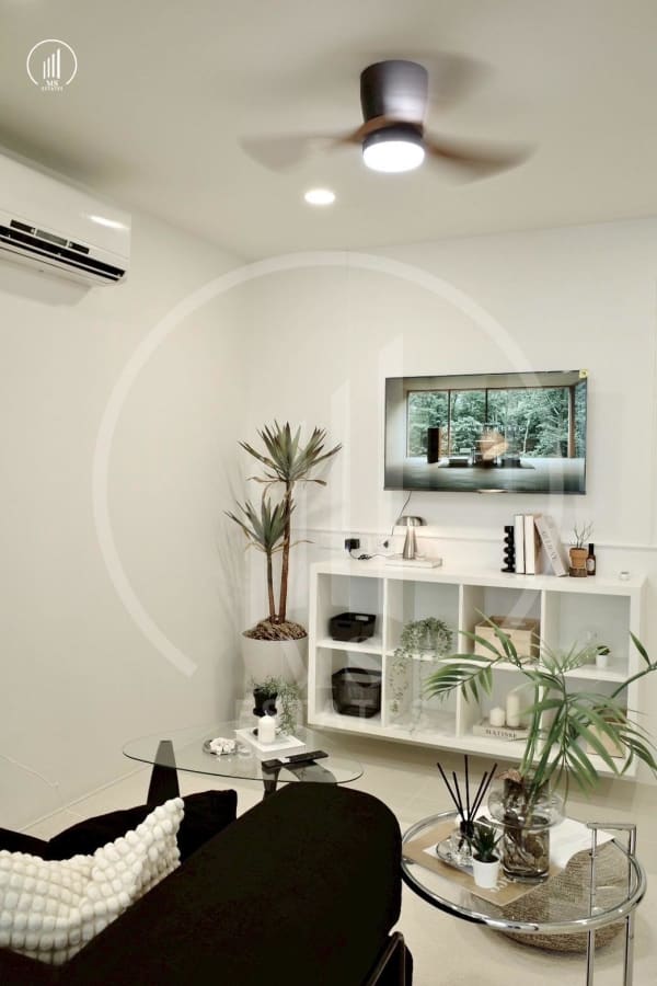 Image of The Square Condominium - CSMP2856