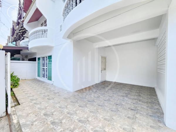 Main image of Beautiful Corner House in Kathu - HSKT1991