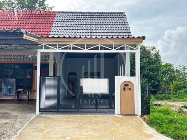 Main image of Minimalist-style house , Soi Pracharuamjai (Bo Rae) - HSWC2447